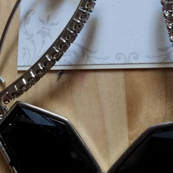 🌟 3 for $15 Deal! 🌟Dressbarn black and silver with crystal earrings - Picture 4 of 5